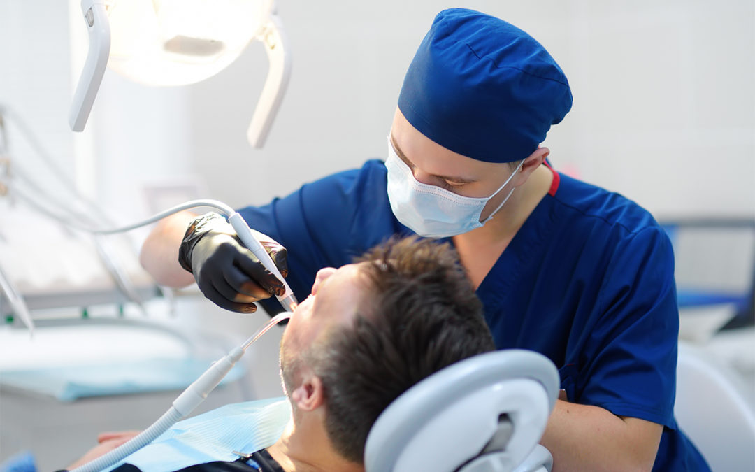 4 Ways Universal Composites Benefit Your Dental Practice